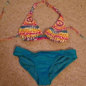 Xhilaration halter style bikini